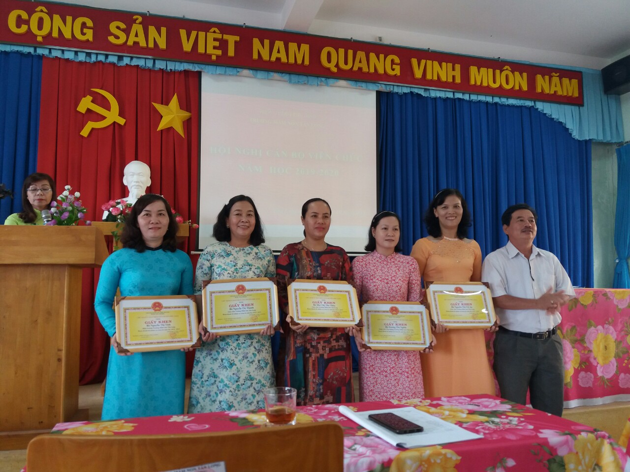 e8d7d721a673402d1962