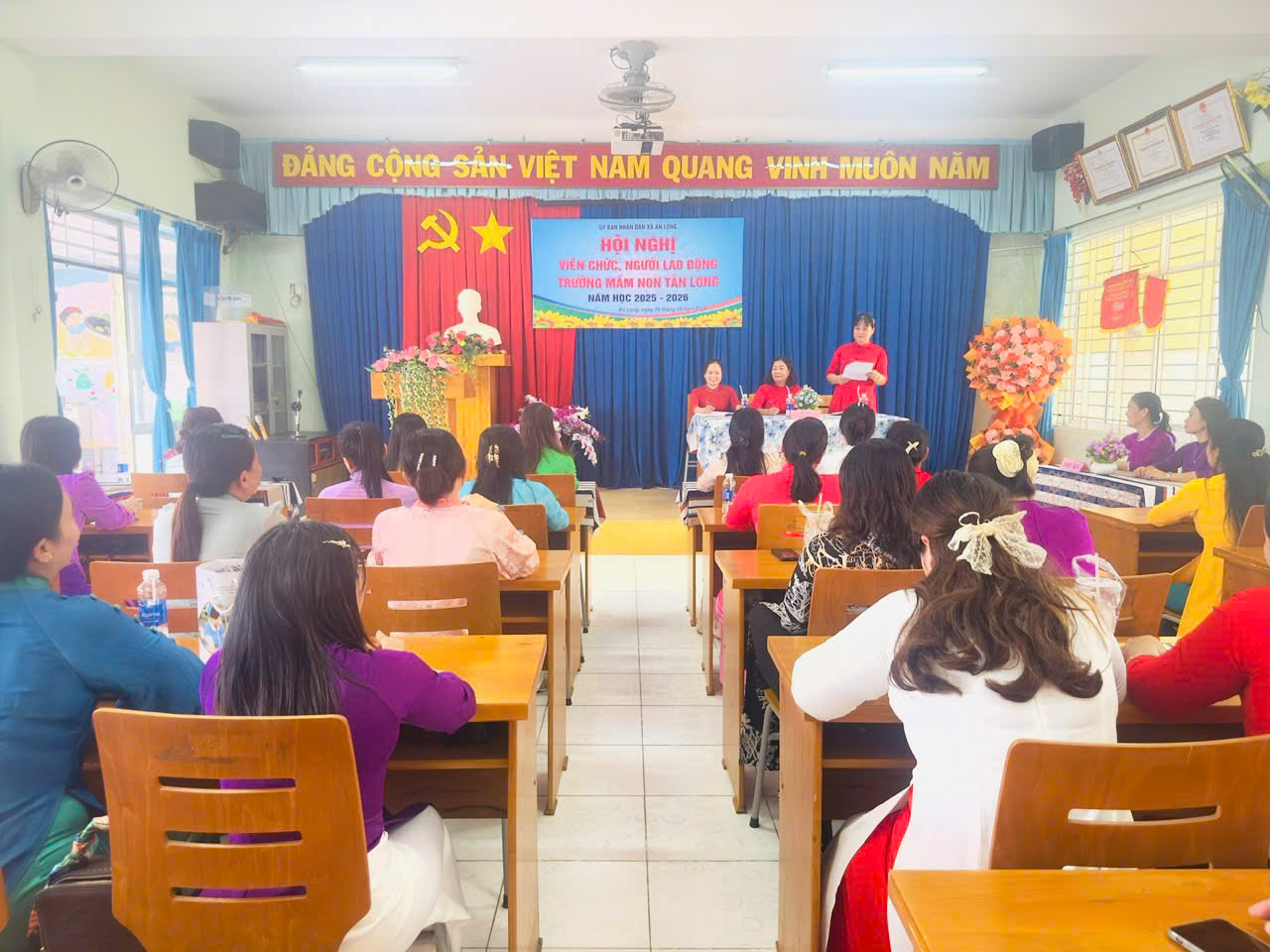 z7129747012516_7892ef0b27853df2f35265f46612e40e